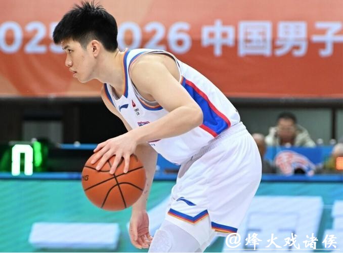 江苏双杀终结天津4连胜:庞峥麟12分林庭谦18分 詹姆斯16+10 江苏双杀终结天津4连胜:庞峥麟12分林庭谦18分 詹姆斯16+10