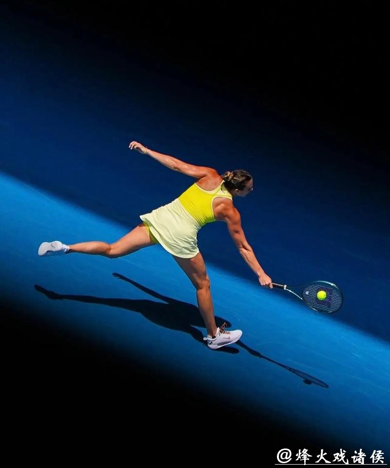 总统“忠粉”亲临助威，莱巴金娜澳网登顶书写哈萨克斯坦网球传奇的坚守与荣光